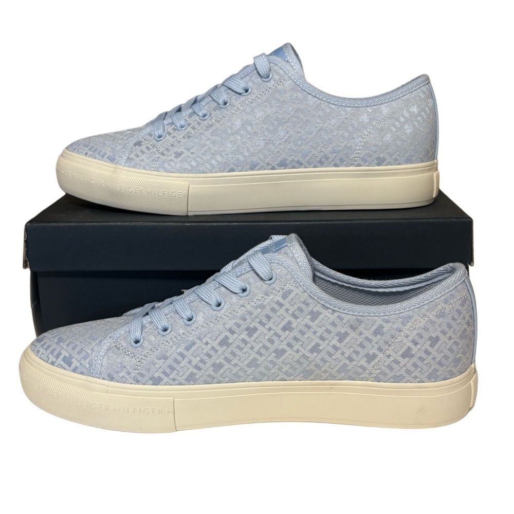 Tommy Hilfiger Light Blue and Cream Sneakers